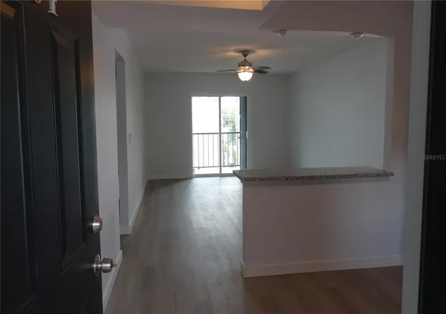 Listing Photo 5 - Condo for sale in building located at 14417 Americana Cir, Tampa, FL 33613 - Unit #204