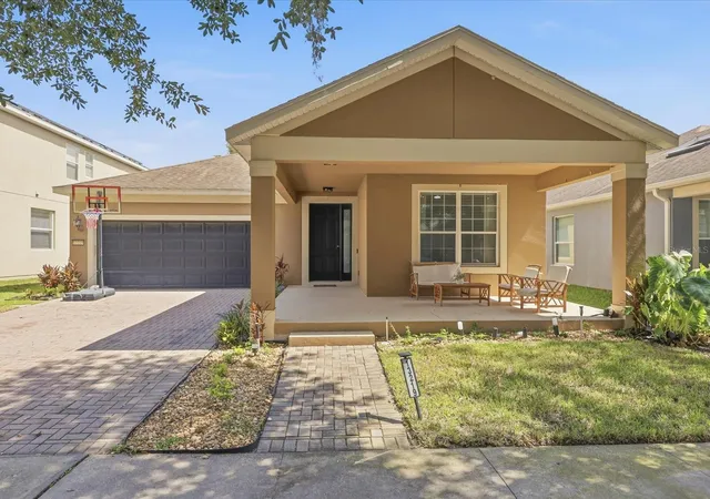 Photo 2 of Single family home for sale at 13219 Charfield St, Windermere, FL 34786 | MLS# O6420991 | Listing updated on 2026-09-20