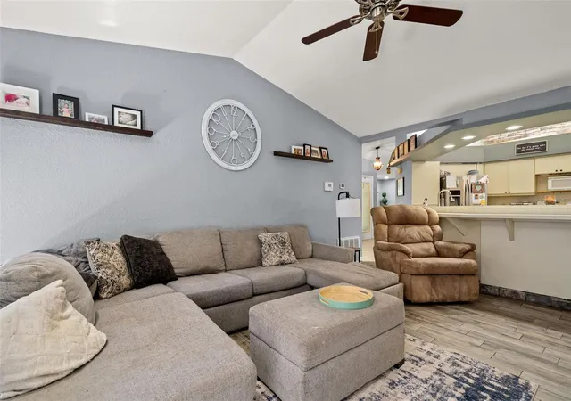 4th image of 13499 Bruni Dr, Spring Hill, FL 34609 | MLS# TB8524502