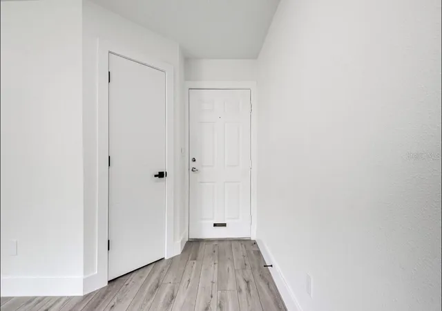 Listing Photo 4 - Condo for sale in building located at 4613 Gate Pl, ORLANDO, FL 32811 - Unit #104