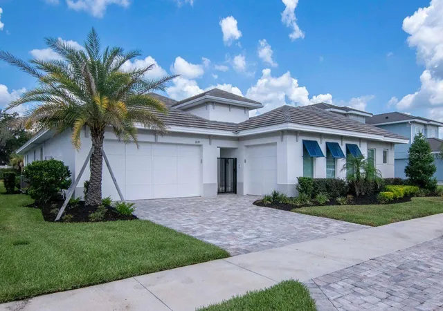 Photo 2 of Single family home for sale at 2639 Yacht Pl, Wesley Chapel, FL 33543 | MLS# TB8524507 | Listing updated on 2026-10-03