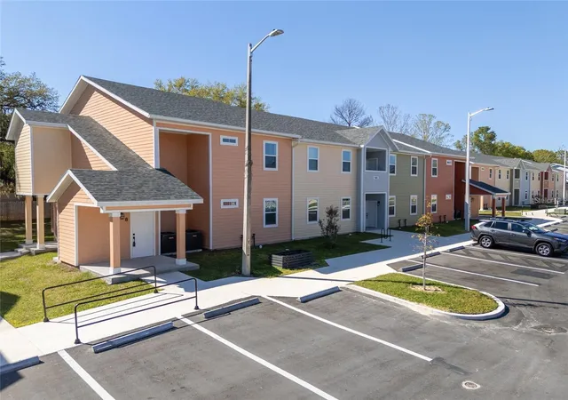 Condo for sale at 1581 NW 29th Road #8, Gainesville, FL 32605 | MLS# GC541564 | Listing updated on 2026-09-21