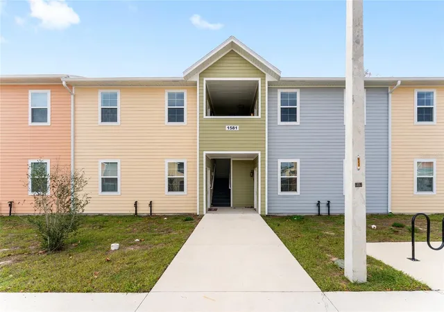 2nd image of 1581 Nw 29Th Rd, GAINESVILLE, FL 32605