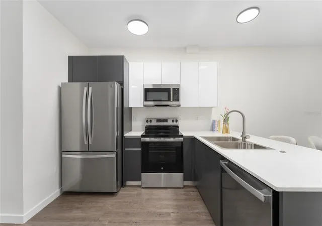Photo 3 of Condo for sale at 1581 NW 29th Road #8, Gainesville, FL 32605 | MLS# GC541564 | Listing updated on 2026-09-21