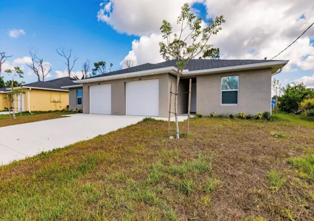 Listing Photo 3 - Condo for sale in building located at 11982-11984 Tetzel Ave, PORT CHARLOTTE, FL 33981