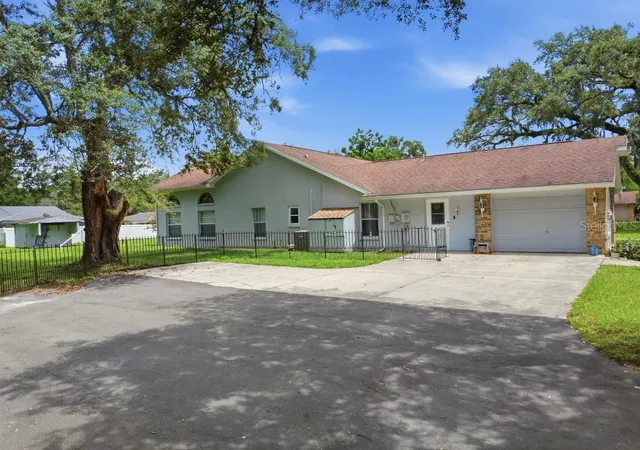 4th image of 483 Lincoln Ave, Brooksville, FL 34604 | MLS# TB8524524