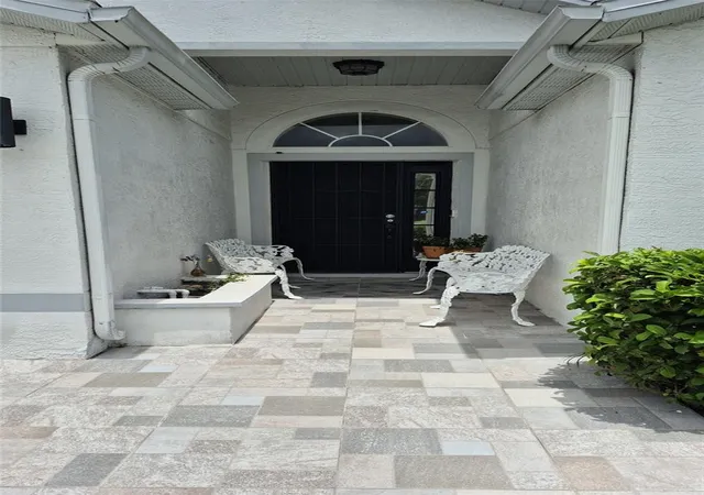 Photo 3 of Single family home for sale at 3114 Stern Ct, Kissimmee, FL 34743 | MLS# O6421025 | Listing updated on 2026-08-11