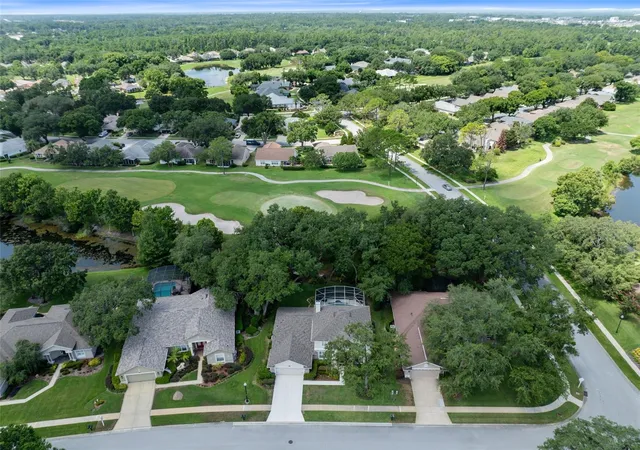 3rd image of 8052 Laurel Ridge Dr, Mount Dora, FL 32757 | MLS# O6421030