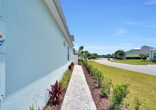 Photo 3 of Single family home for sale at 202 Summertime Pl, Daytona Beach, FL 32124 | MLS# O6421031 | Listing updated on 2026-09-05