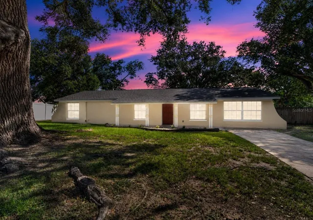4th image of 522 Highview Cir N, Brandon, FL 33510 | MLS# TB8524537