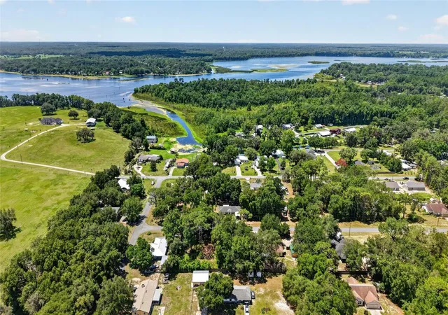 1st image of 11932 Se 196th St, Dunnellon, FL 34431 | MLS# OM727625