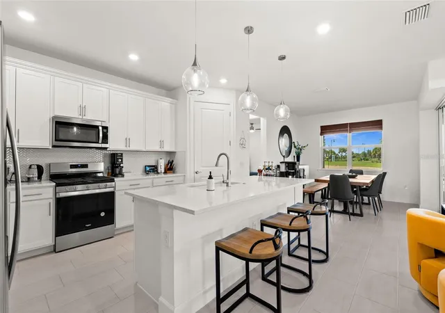 5th image of 12461 Basalt Ln, Alva, FL 33920 | MLS# C7527889
