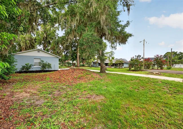 47th image of 33350 E Lake Joanna Dr, Eustis, FL 32736 | MLS# G5114444