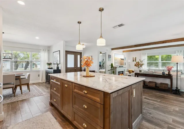 Photo 4 of Single family home for sale at 8156 Caraway Dr, Orlando, FL 32819 | MLS# O6421075 | Listing updated on 2026-08-09