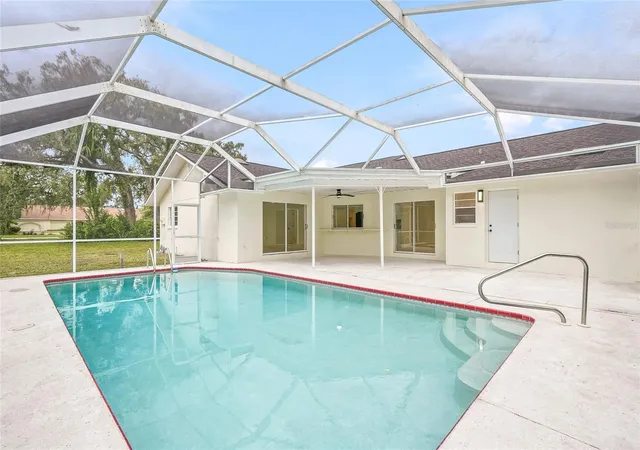 Photo 3 of Single family home for sale at 2462 Stephanie Dr, Spring Hill, FL 34608 | MLS# TB8524563 | Listing updated on 2026-08-14