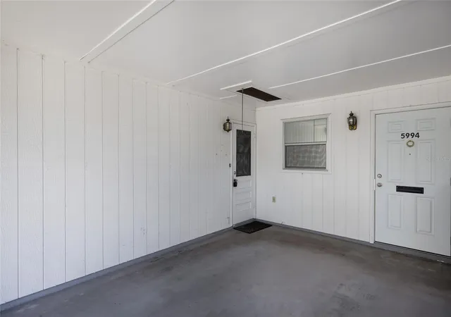 3rd image of 5994 Hibiscus Dr, Bradenton, FL 34207 | MLS# A4698535