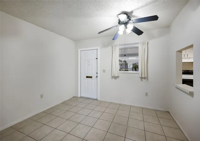 5th image of 5994 Hibiscus Dr, Bradenton, FL 34207 | MLS# A4698535