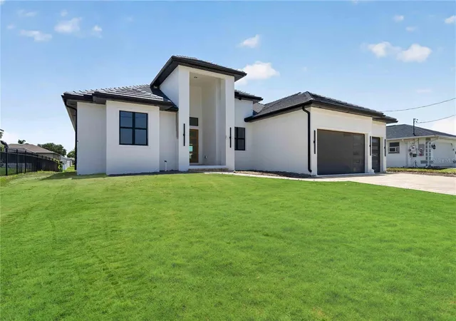 5th image of 215 Bunker Rd, Rotonda West, FL 33947 | MLS# O6421094