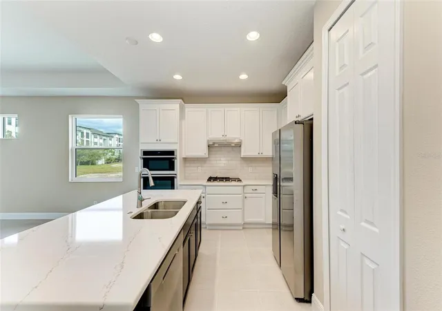 5th image of 149 Okeeffe Cir, Bradenton, FL 34212 | MLS# A4698548