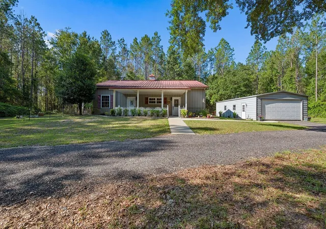 Homes for sale in Chiefland, FL | 14590 Ne 35th Ave, Chiefland, FL 32626 | MLS# GC541571