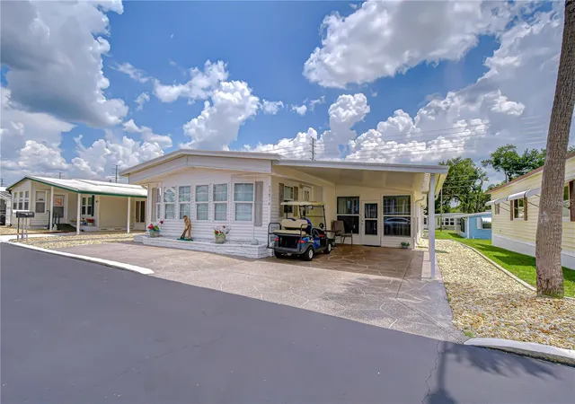 Homes for sale in Zephyrhills, FL | 37816 Barcelona Ave, Zephyrhills, FL 33541 | MLS# TB8524598