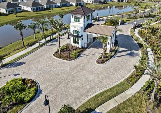 Homes for sale in Clermont, FL | 3124 Repose Dr, Clermont, FL 34714 | MLS# O6421124