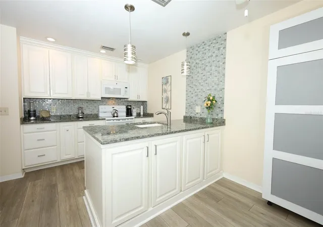 4th image of 2372 Sun Vly Cir, WINTER PARK, FL 32792