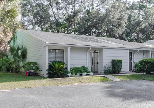 5th image of 3063 Nw 28Th Cir, Gainesville, FL 32605 | MLS# GC541573