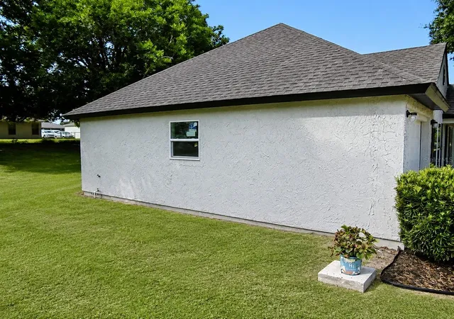 Photo 2 of Single family home for sale at 340 Emerald Rd, Ocala, FL 34472 | MLS# OM727642 | Listing updated on 2026-09-14