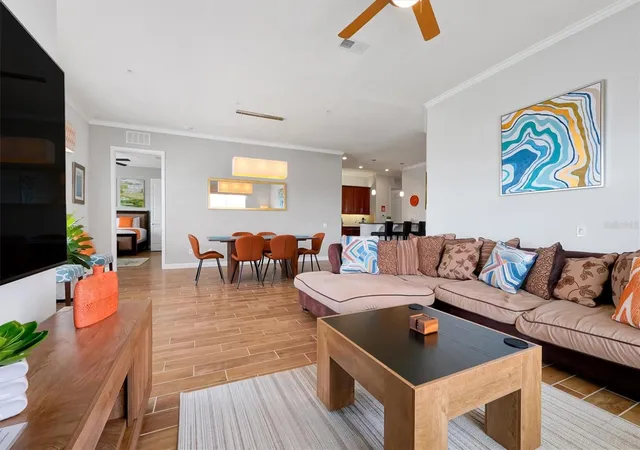 Listing Photo 3 - Condo for sale in building located at 5048 Shoreway Loop, Orlando, FL 32819 - Unit #40404