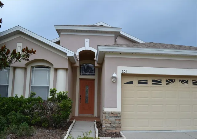 Photo 3 of Single family home for sale at 659 Winthrop Dr, Spring Hill, FL 34609 | MLS# W7887213 | Listing updated on 2026-08-28