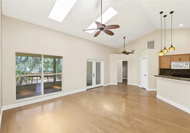 Photo 4 of Single family home for sale at 1320 Sassafras Ave, Altamonte Springs, FL 32714 | MLS# O6421150 | Listing updated on 2026-08-28