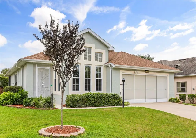 Photo 2 of Single family home for sale at 6170 Sailboat Ave, Tavares, FL 32778 | MLS# O6421156 | Listing updated on 2026-09-29