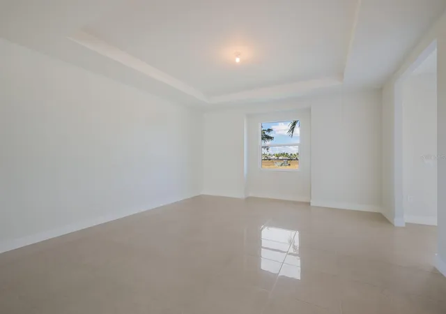 Photo 4 of Townhouse for sale at 6009 White Mangrove Ln, Bradenton, FL 34210 | MLS# A4698562 | Listing updated on 2026-07-19