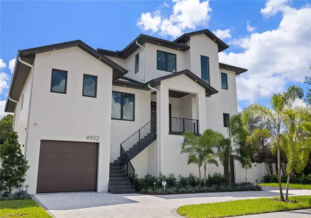 Photo 1 of Single family home for sale at 4902 W San Nicholas St, Tampa, FL 33629 | MLS# TB8524646 | Listing updated on 2026-10-05