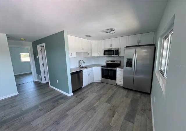 4th image of 1258 Barbara Dr, Venice, FL 34285