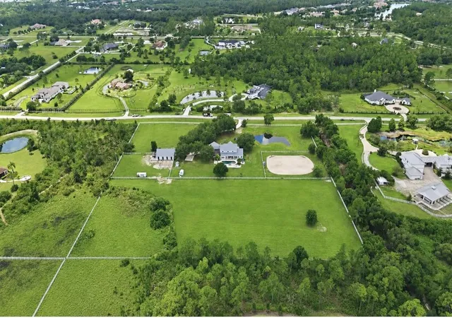 Photo 3 of Single family home for sale at 20207 77th Avenue E, Bradenton, FL 34202 | MLS# A4698566 | Listing updated on 2026-07-18