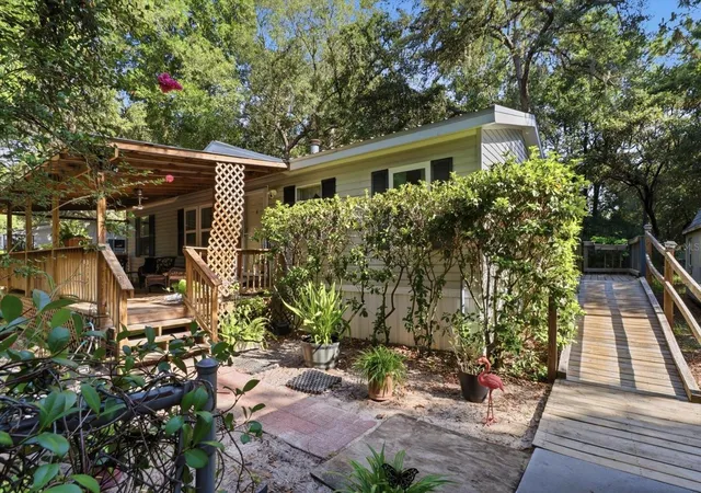 2nd image of 6845 W Jackson Ln, Homosassa, FL 34448 | MLS# OM727651