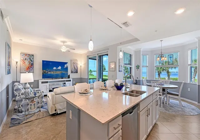 Photo 4 of Condo for sale at 910 Tidewater Shrs Loop #103, Bradenton, FL 34208 | MLS# A4698571 | Listing updated on 2026-09-13