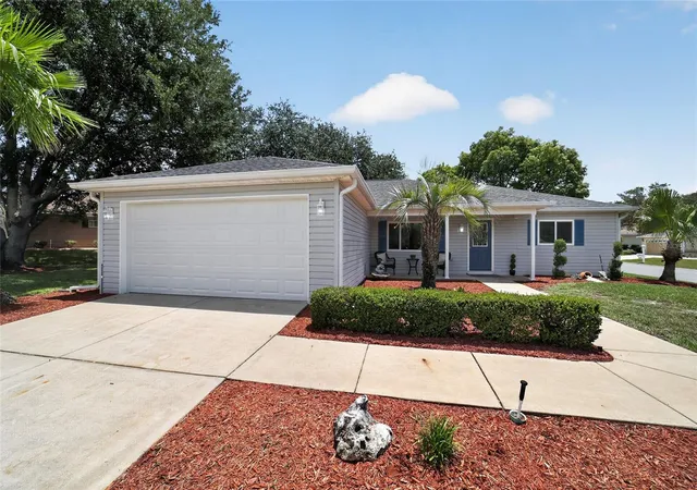 Photo 3 of Single family home for sale at 13685 Se 90th Court, Summerfield, FL 34491 | MLS# G5114472 | Listing updated on 2026-09-25