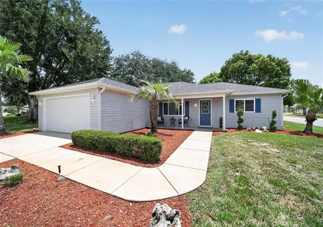 Photo 3 of Single family home for sale at 13685 SE 90th Court, Summerfield, FL 34491 | MLS# G5114472 | Listing updated on 2026-09-25