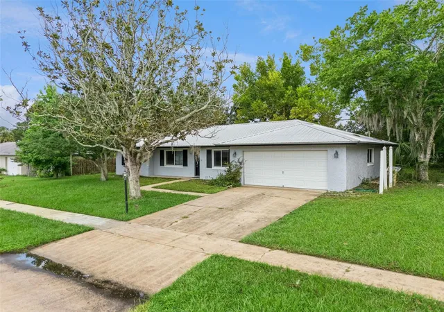 Homes for sale in Deltona, FL | 2142 Kendall Ct, Deltona, FL 32738 | MLS# O6421176