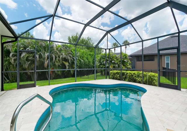 Homes for sale in Parrish, FL | 5323 90Th Avenue Cir E, Parrish, FL 34219 | MLS# A4698578