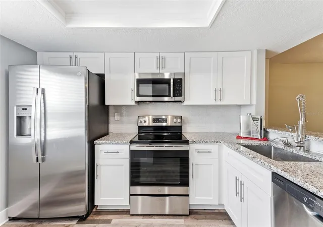 5th image of 126 Cypress Ct, OLDSMAR, FL 34677