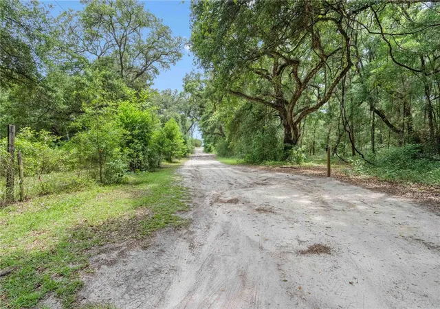 Photo 27 of Manufactured home for sale at 151 Ne 164th Avenue, Williston, FL 32696 | MLS# OM727656 | Listing updated on 2026-09-07