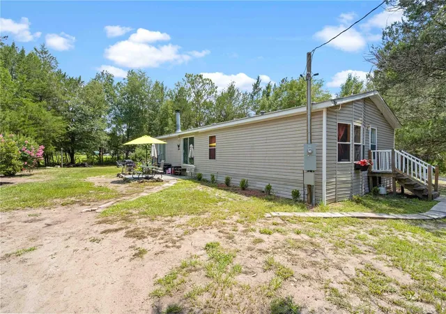 Homes for sale in Williston, FL | 151 Ne 164Th Ave, Williston, FL 32696 | MLS# OM727656
