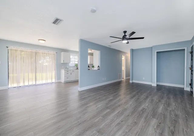 Homes for sale in South Daytona, FL | 764 Reed Canal Rd, South Daytona, FL 32119 | MLS# V4949950