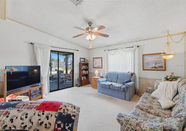 4th image of 409 Tivoli Park Dr, Davenport, FL 33897 | MLS# O6421187