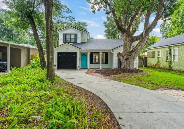 Photo 2 of Single family home for sale at 805 W Smith St, Orlando, FL 32804 | MLS# O6421190 | Listing updated on 2026-09-03
