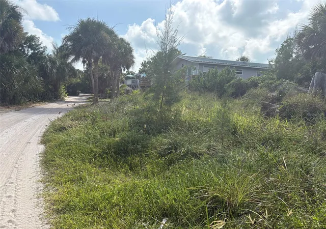 Homes for sale in Placida, FL | 8990 Seagrape Ln, Placida, FL 33946 | MLS# D6147948